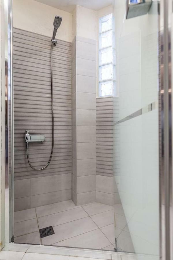 דירות אתונה Renovated Loft At The Center Of Monastiraki מראה חיצוני תמונה