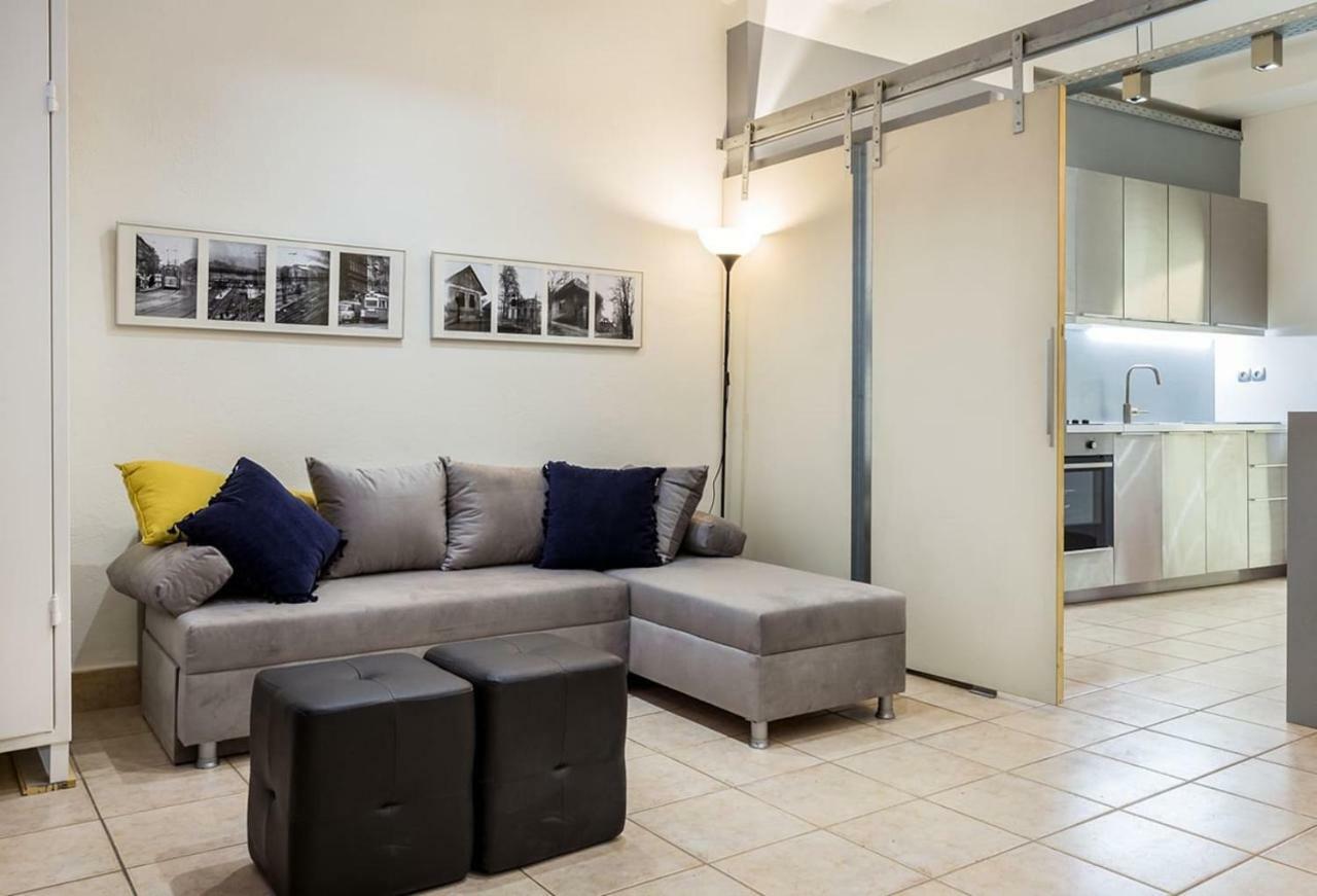 דירות אתונה Renovated Loft At The Center Of Monastiraki מראה חיצוני תמונה